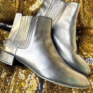 Marc Fisher Chelsea boot 🥾